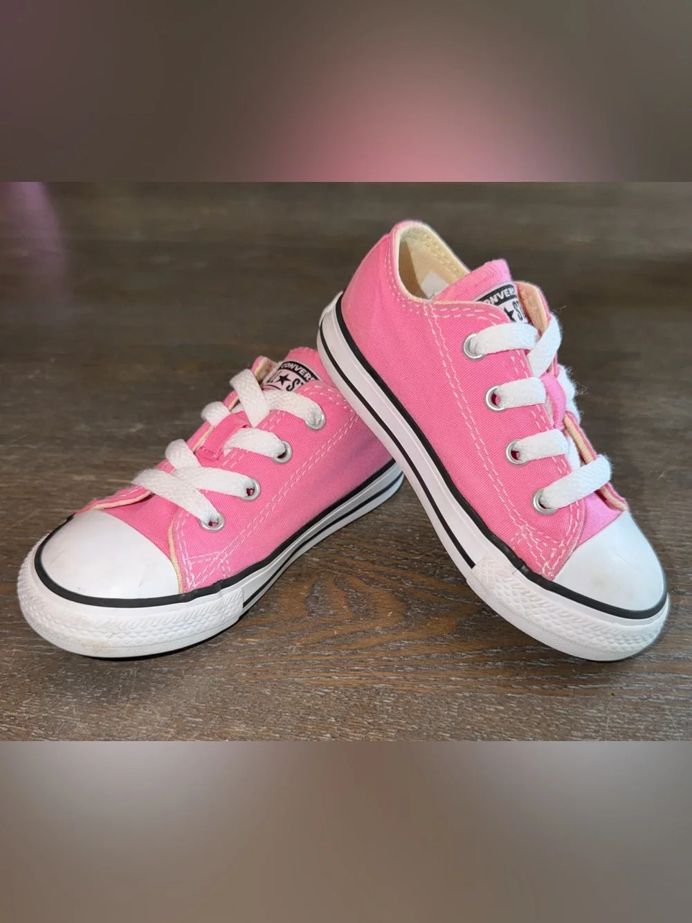 Pink Converse All Star Chuck Taylor Low Top Sneakers size 7